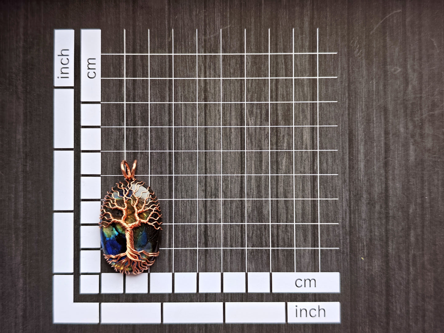 Tree pendant with a labradorite gemstone