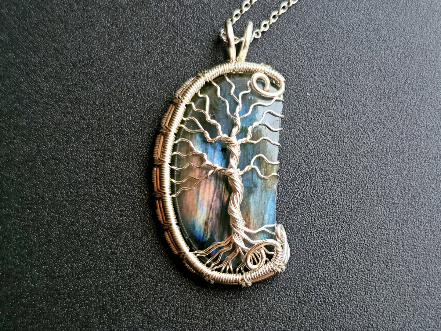 Tree pendant with a broken labradorite gemstone