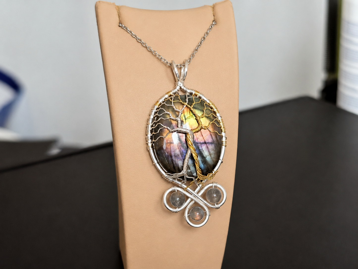 Fantasy inspired pendant: The Two Trees