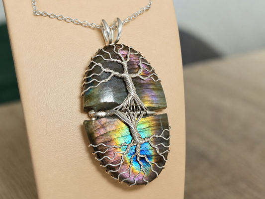 Tree pendant with a broken labradorite gemstone