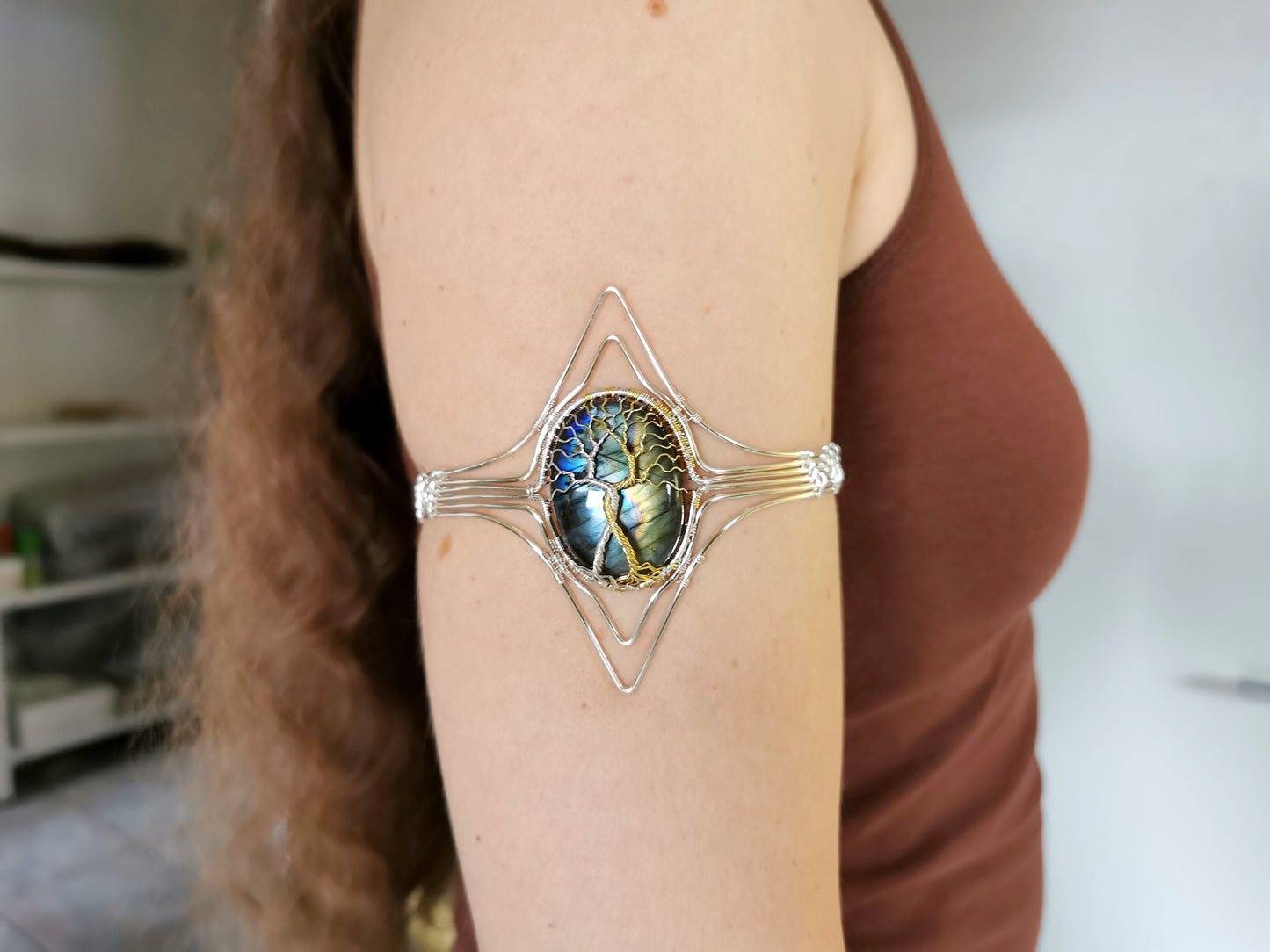 Fantasy inspired arm ring with a labradorite gemstone