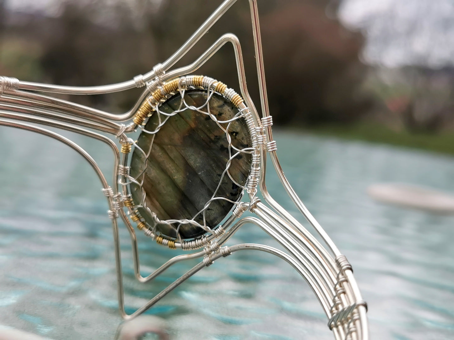 Fantasy inspired arm ring with a labradorite gemstone