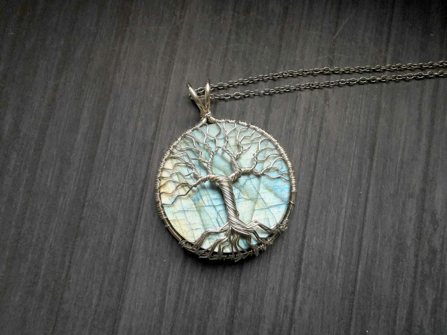 Tree pendant with a labradorite gemstone