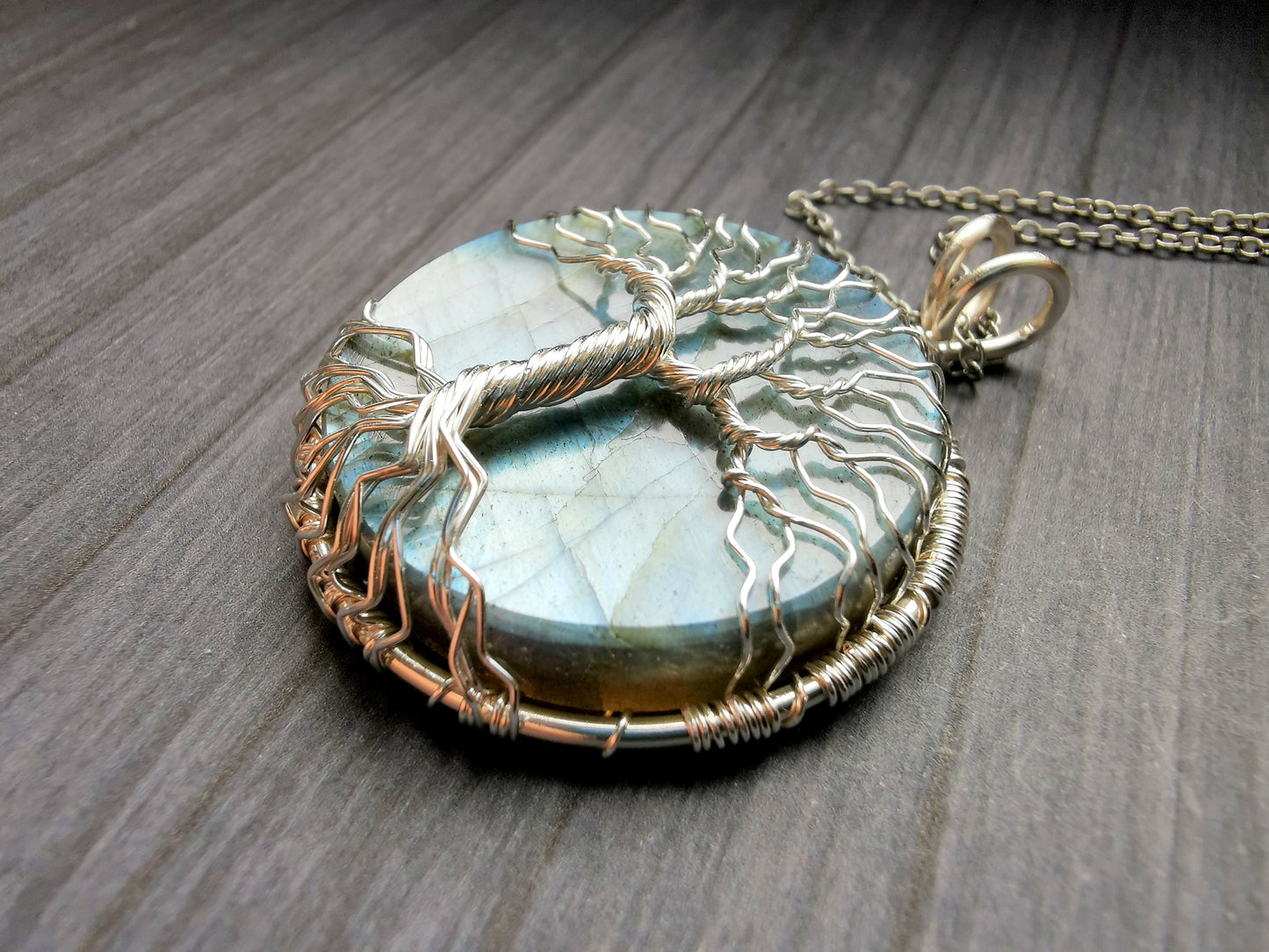 Tree pendant with a labradorite gemstone