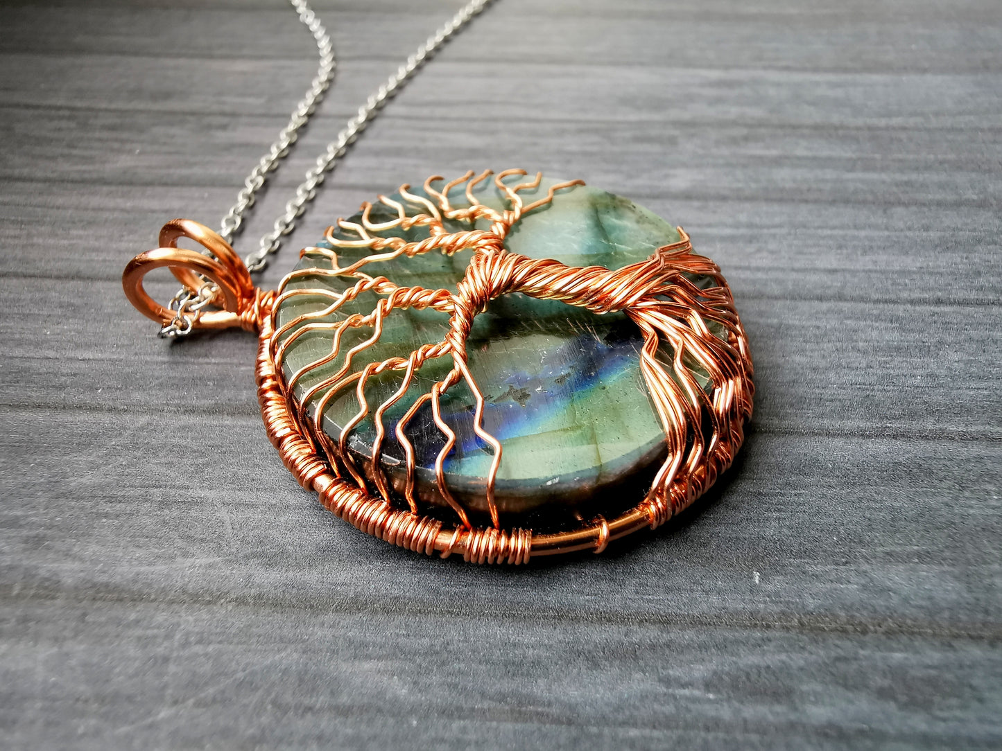 Tree pendant with a labradorite gemstone