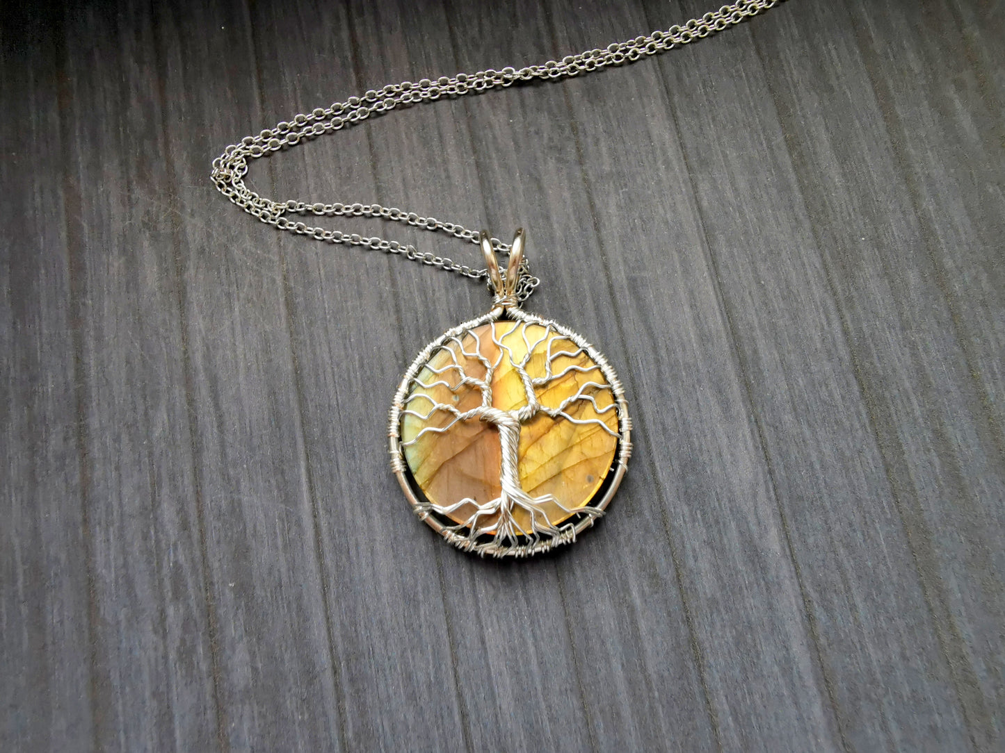 Tree pendant with a labradorite gemstone