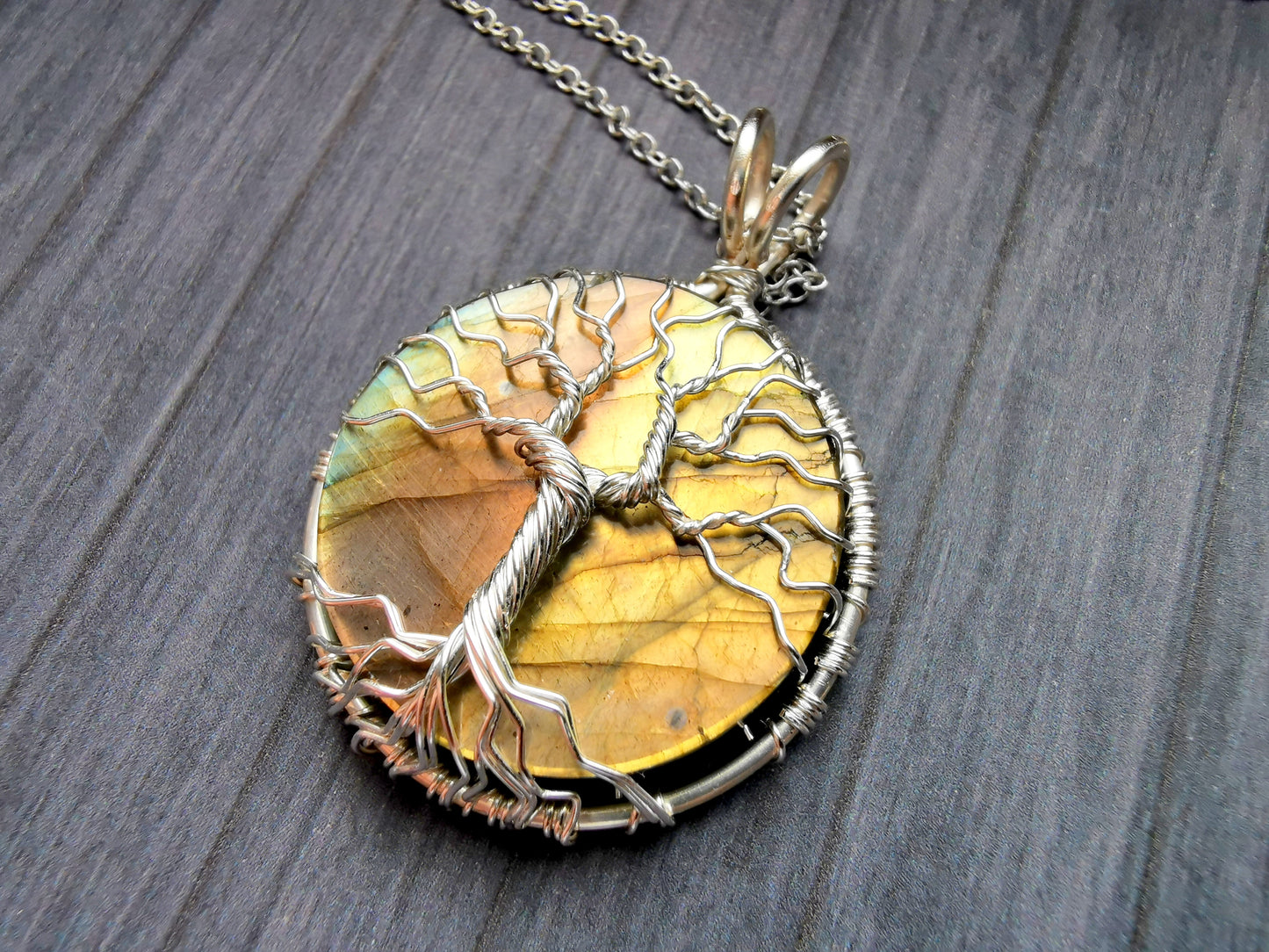 Tree pendant with a labradorite gemstone