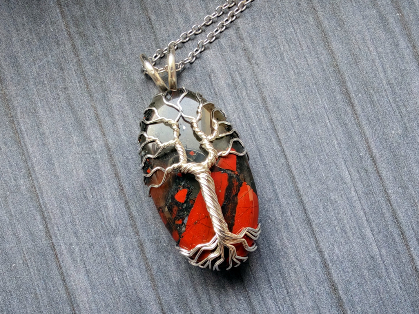 Tree pendant with a bloodstone gemstone