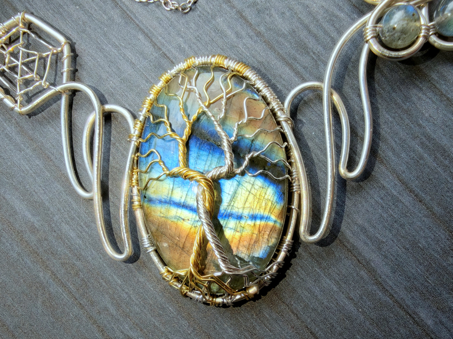 Fantasy inspired necklace: The Two Trees