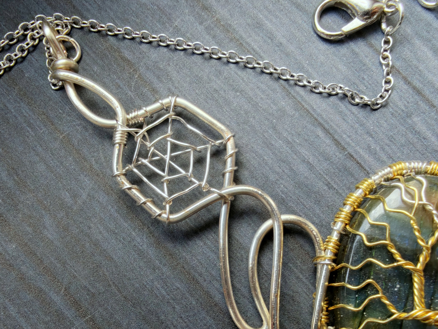 Fantasy inspired necklace: The Two Trees