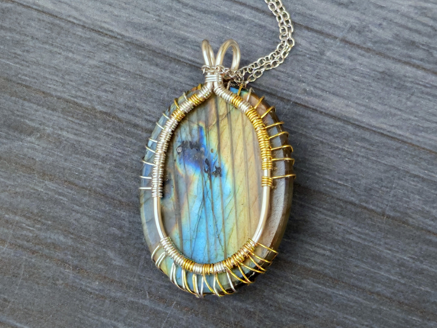 Fantasy inspired pendant: The Two Trees