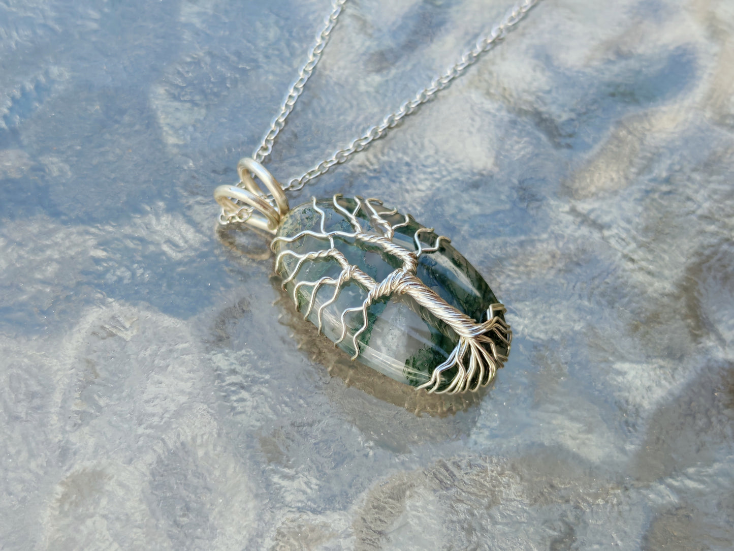 Tree pendant with a moss agate gemstone