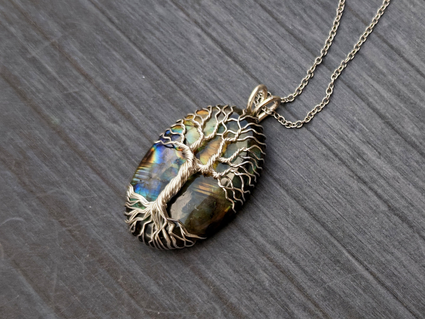 Tree pendant with a labradorite gemstone