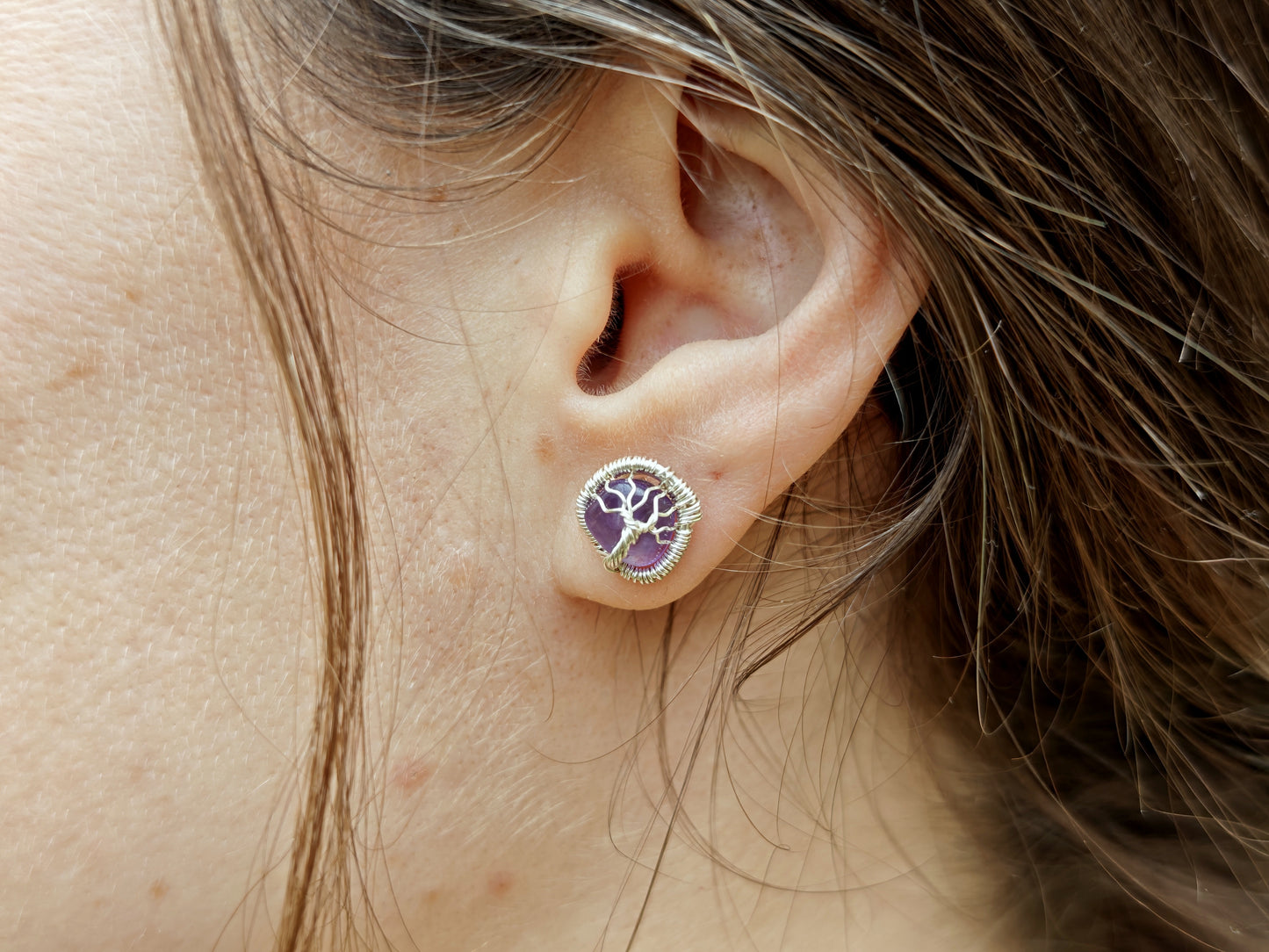Tree stud earrings with amethyst gemstones