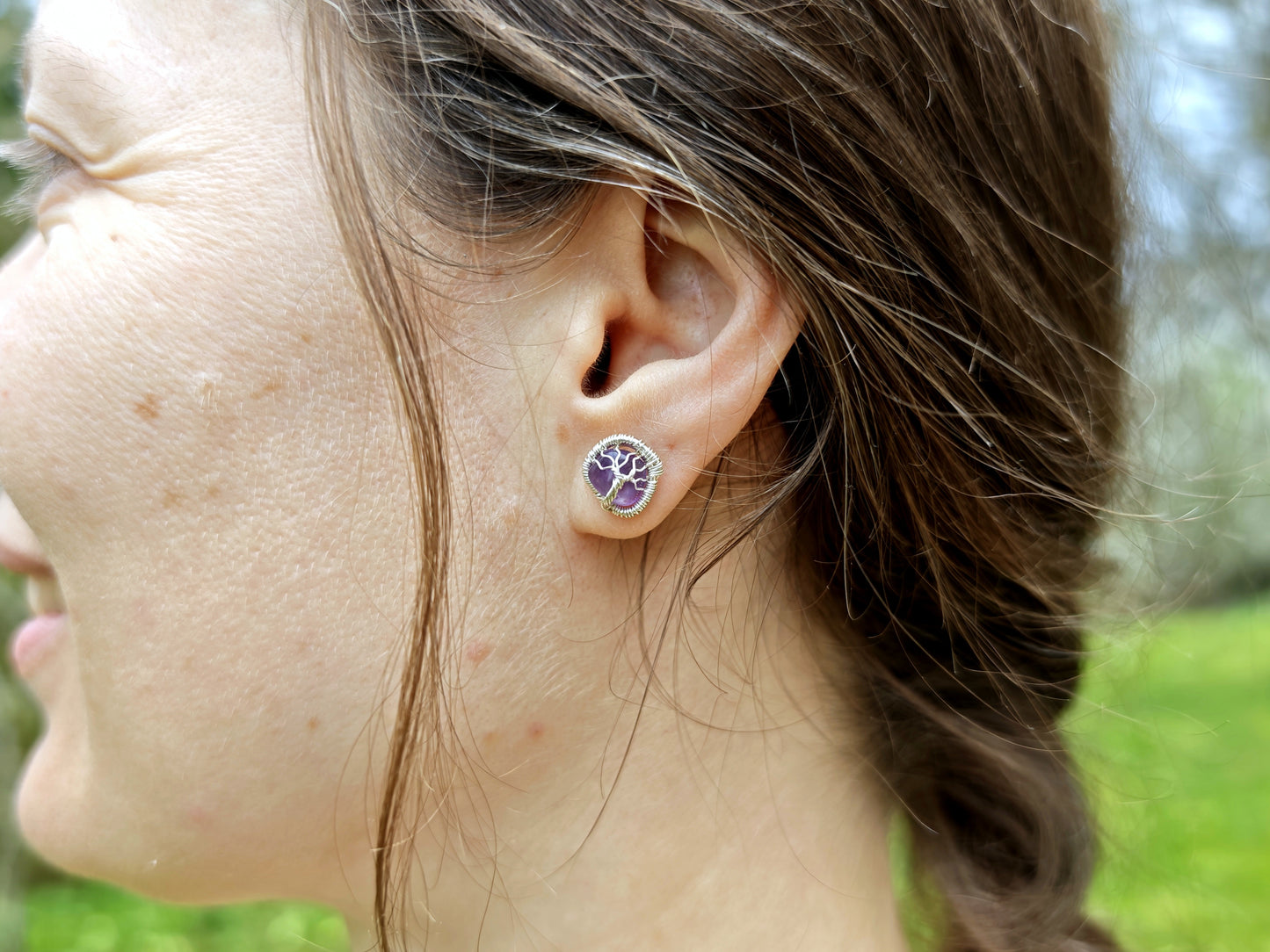 Tree stud earrings with amethyst gemstones