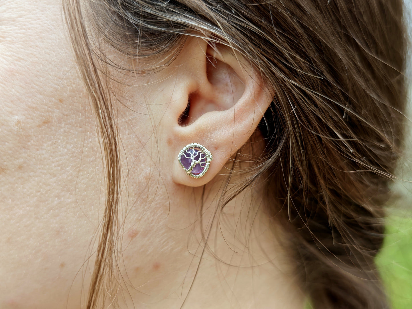 Tree stud earrings with amethyst gemstones