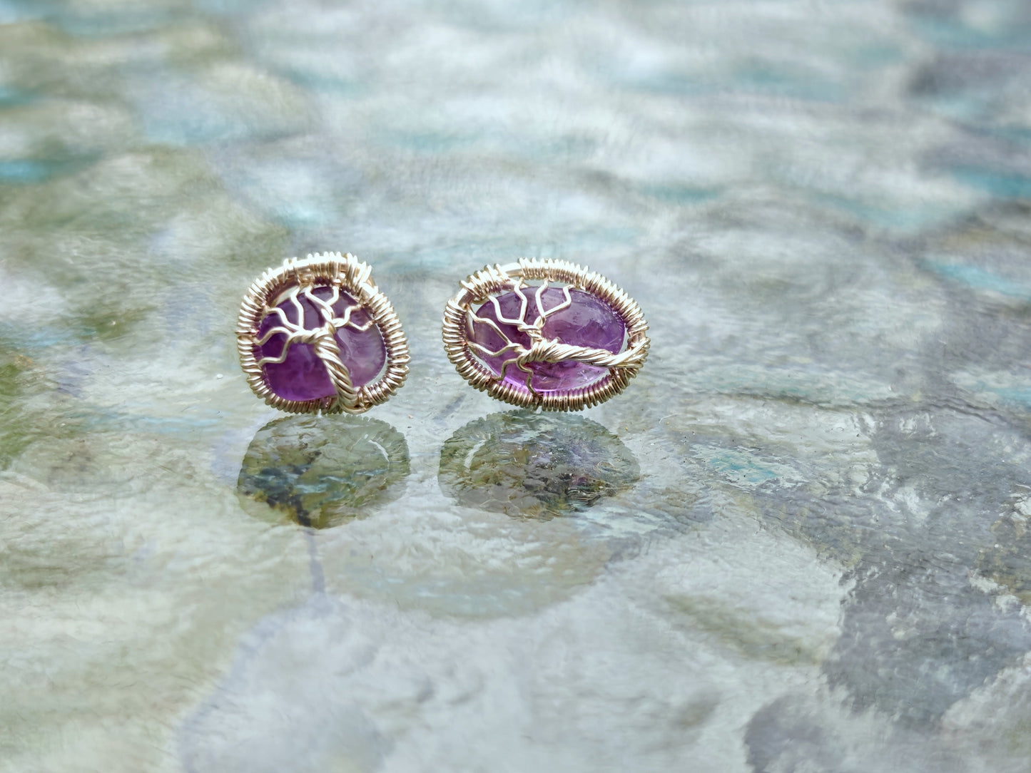 Tree stud earrings with amethyst gemstones