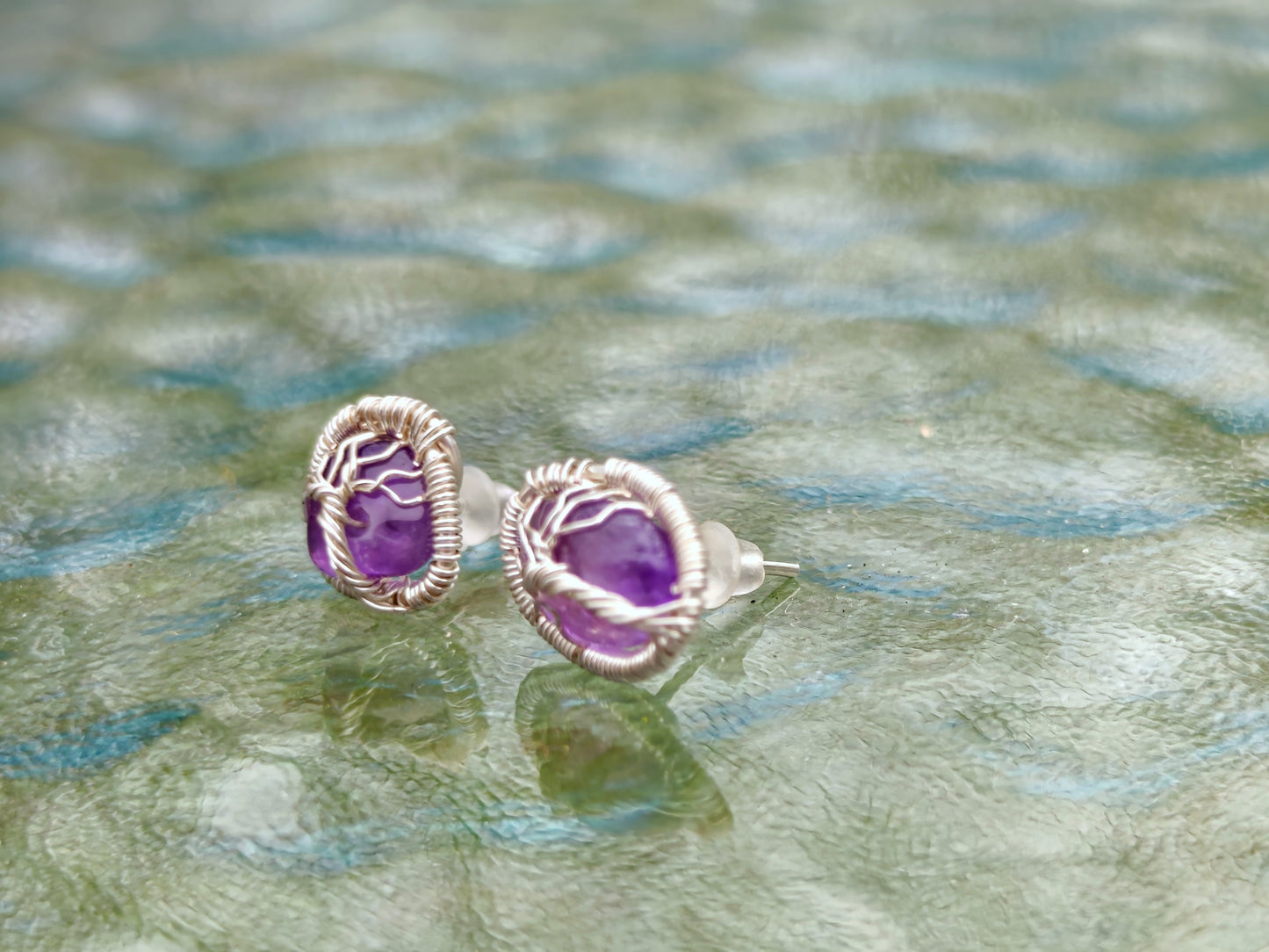 Tree stud earrings with amethyst gemstones