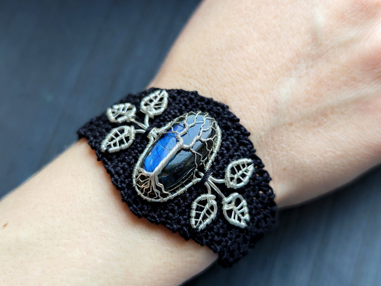Crochet tree bracelet with a labradorite gemstone