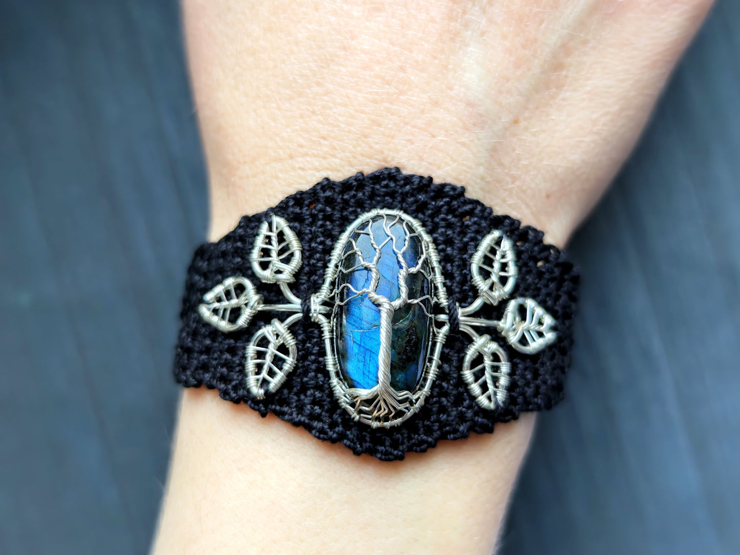 Crochet tree bracelet with a labradorite gemstone