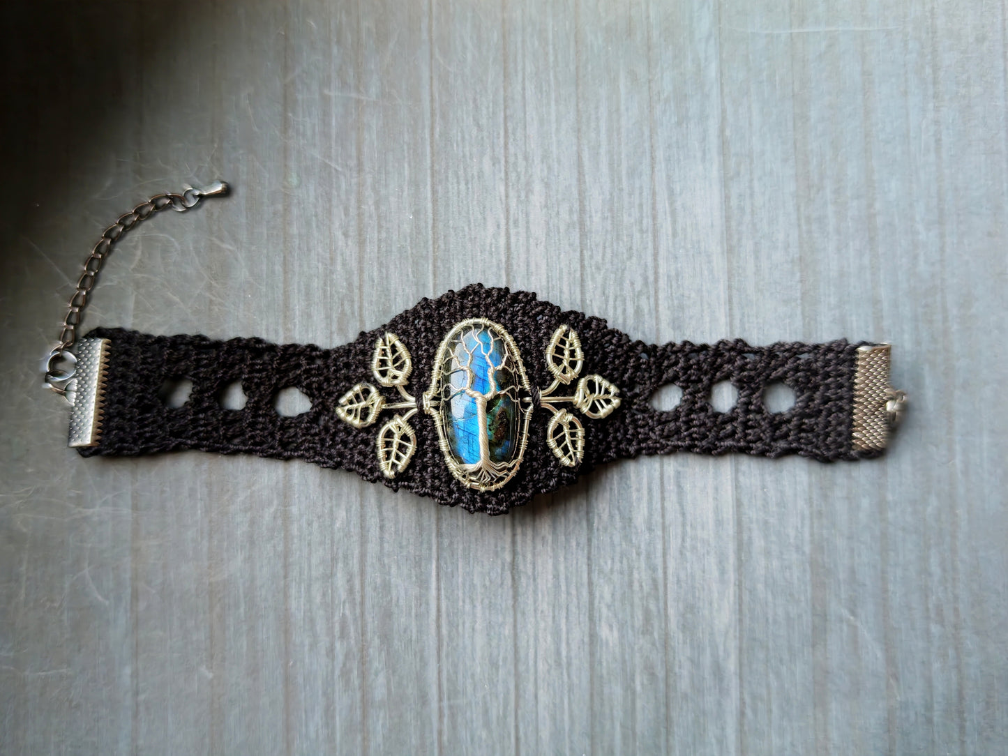 Crochet tree bracelet with a labradorite gemstone