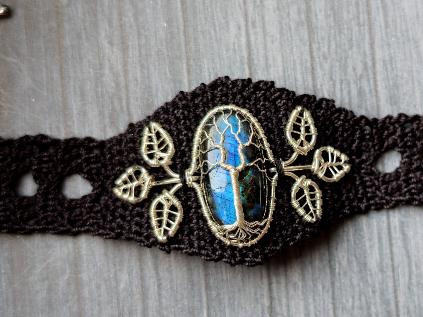 Crochet tree bracelet with a labradorite gemstone