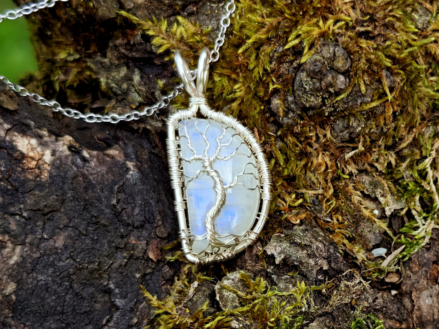 Tree pendant with a moonstone gemstone