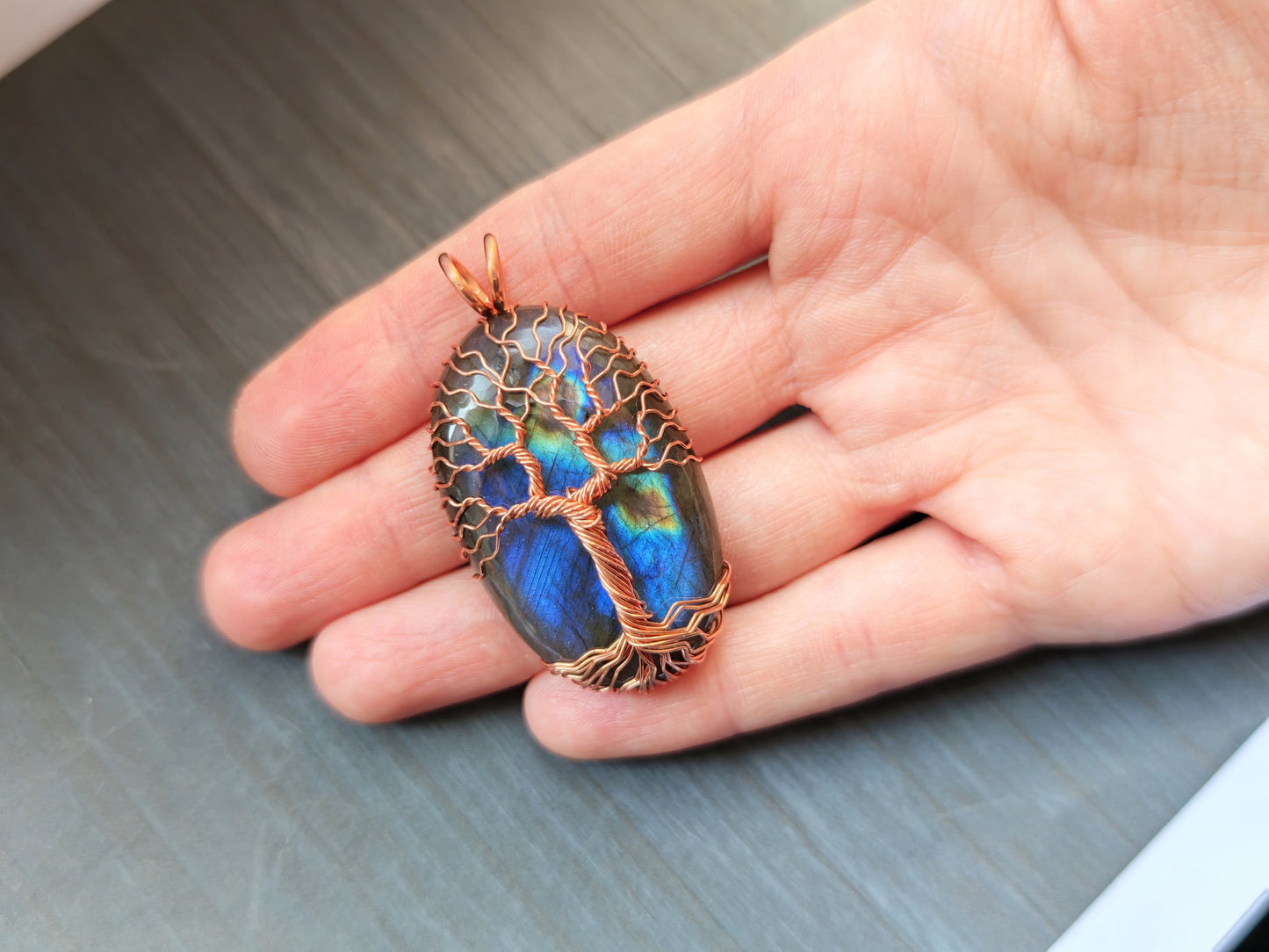 Tree pendant with a labradorite gemstone