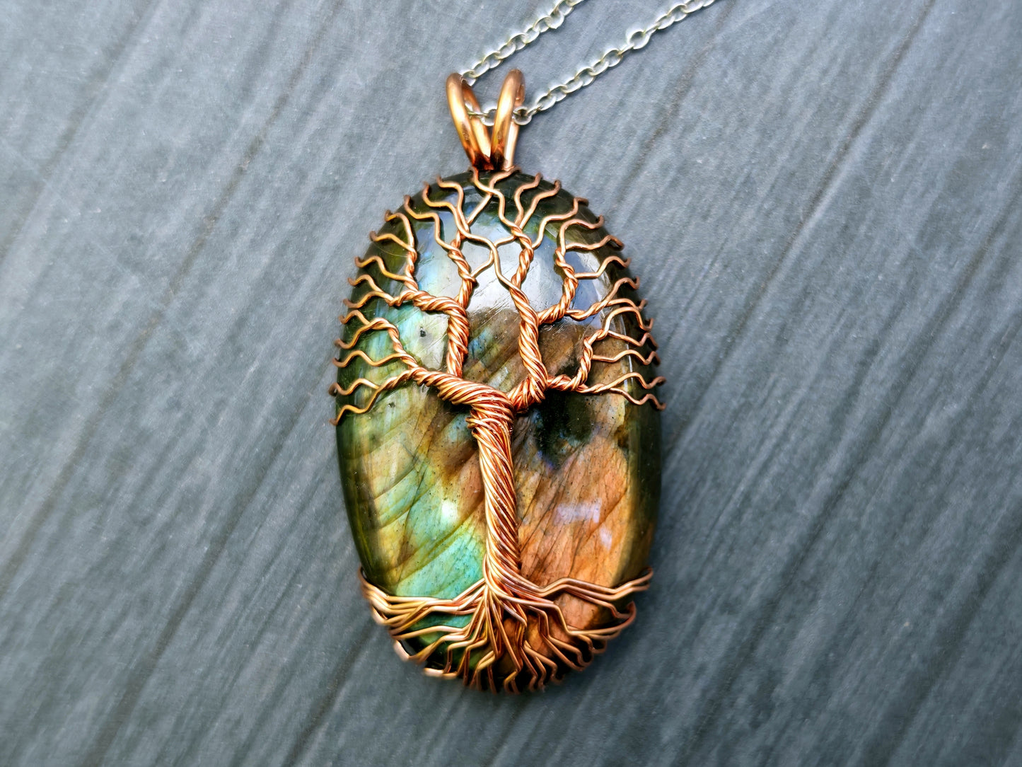Tree pendant with a labradorite gemstone