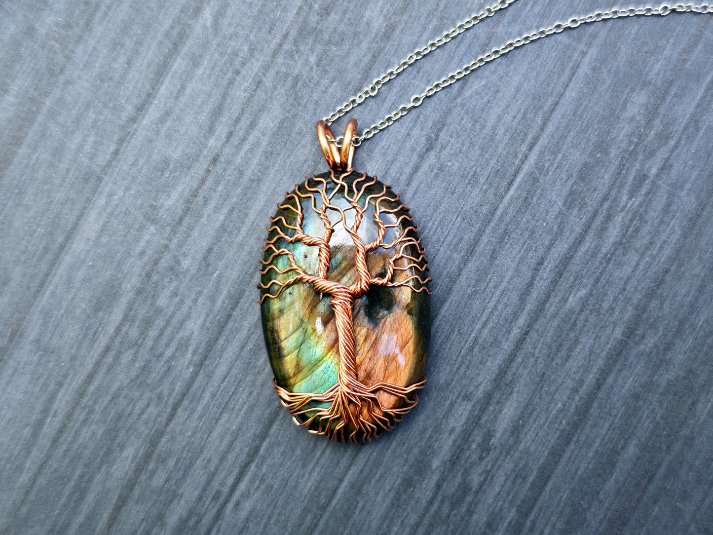 Tree pendant with a labradorite gemstone
