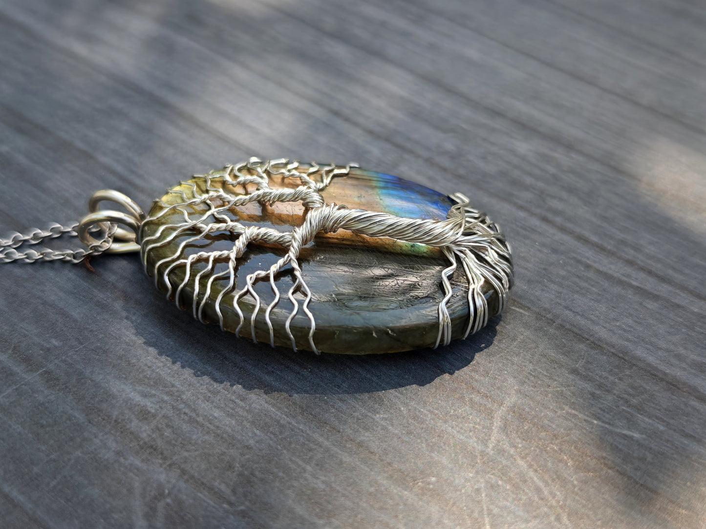 Tree pendant with a labradorite gemstone