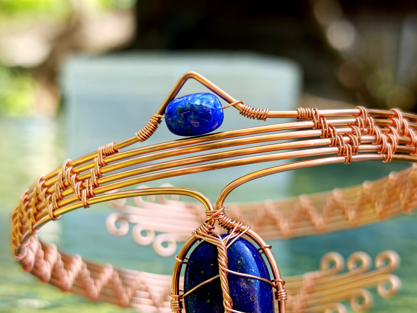 Leaf armband with lapis lazuli gemstones