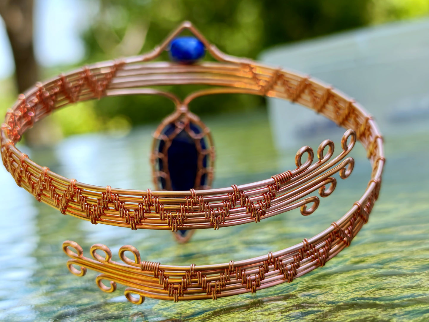 Leaf armband with lapis lazuli gemstones