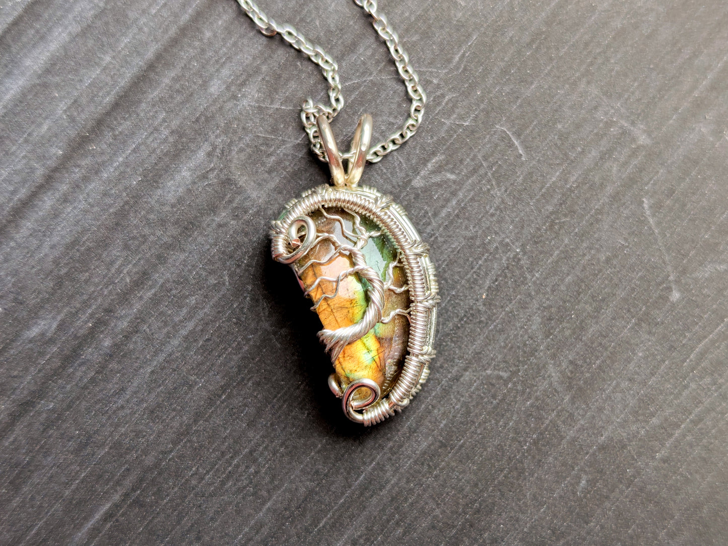 Tree pendant with a broken labradorite gemstone