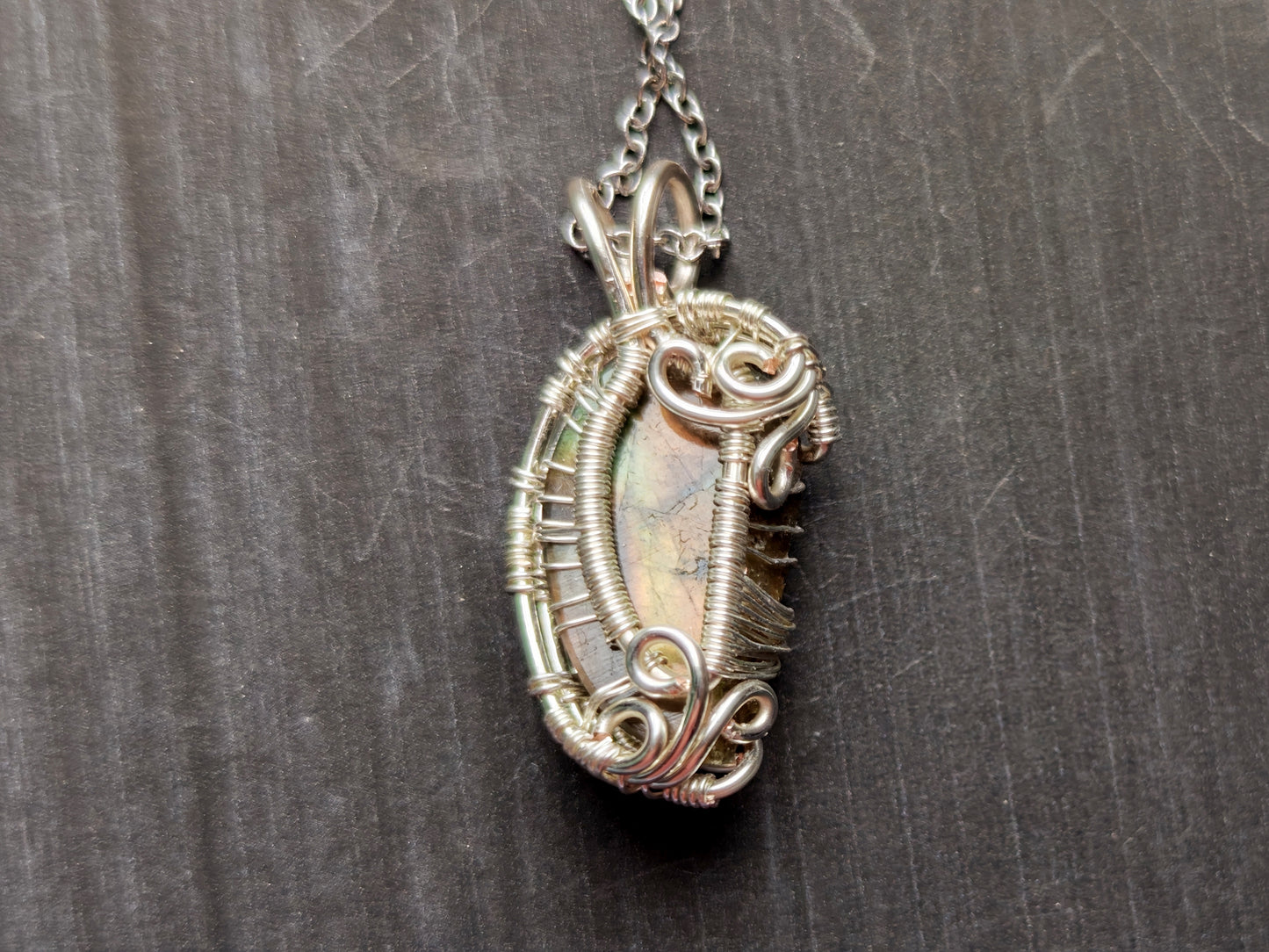 Tree pendant with a broken labradorite gemstone