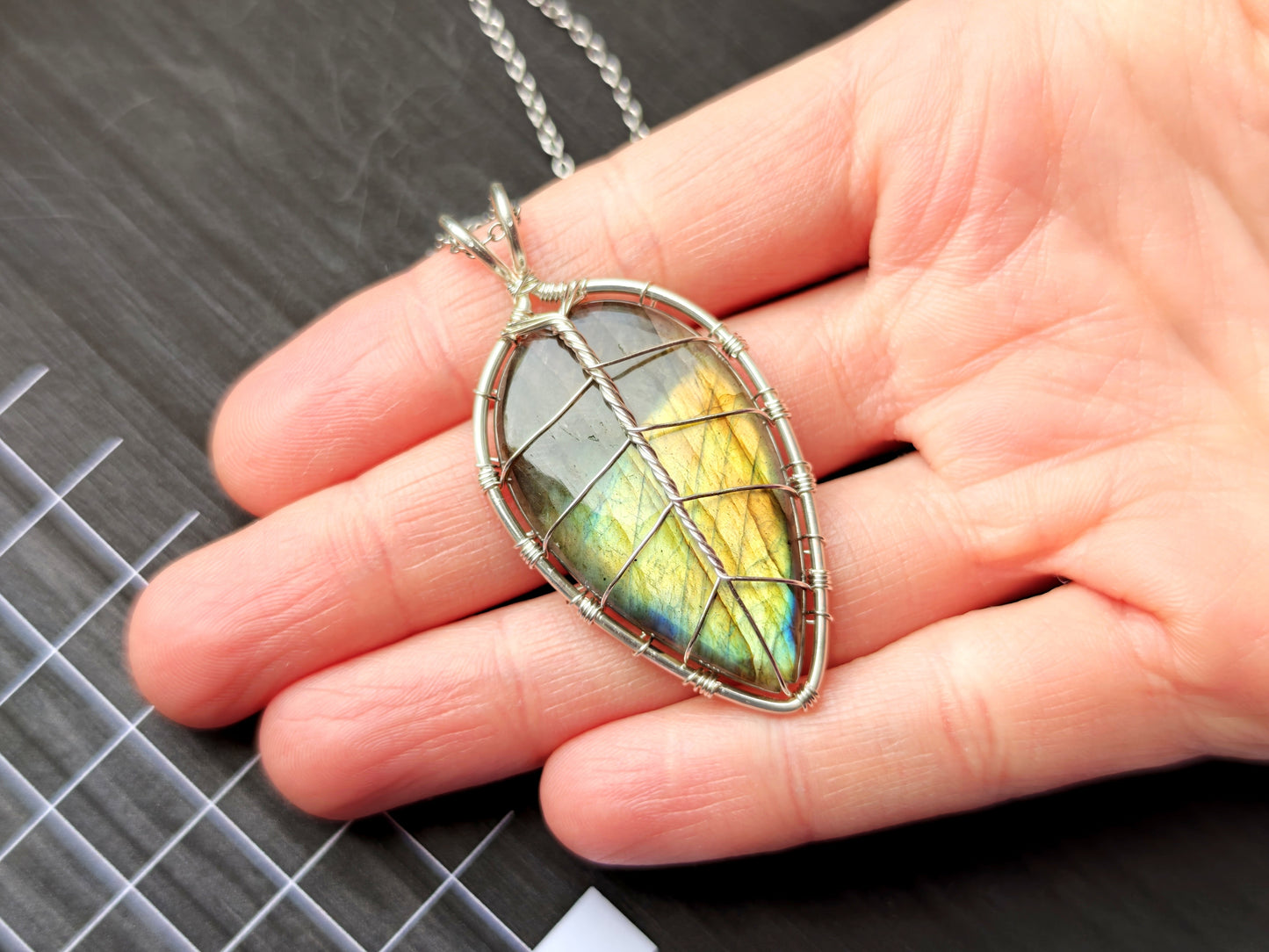 Leaf pendant with a labradorite gemstone