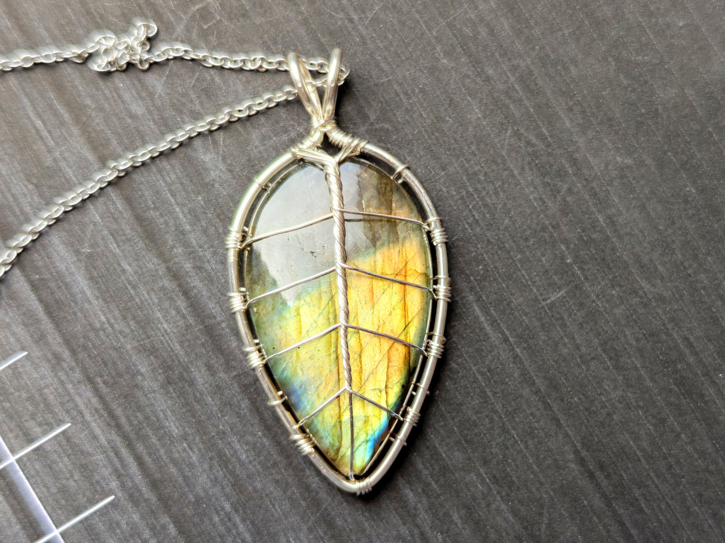 Leaf pendant with a labradorite gemstone