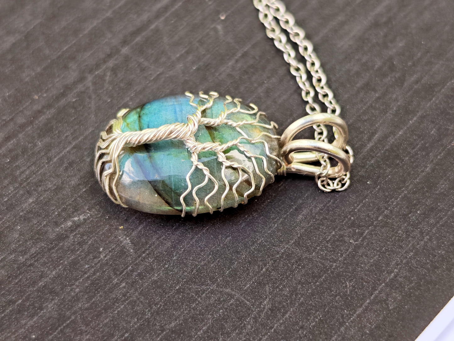 Tree pendant with a labradorite gemstone