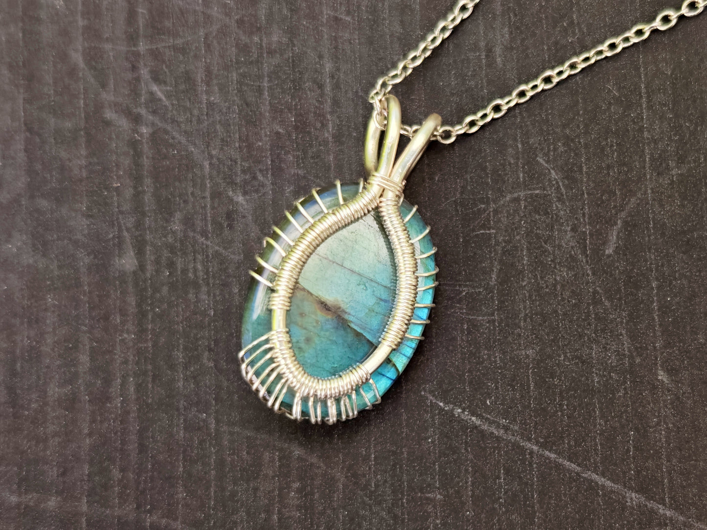 Tree pendant with a labradorite gemstone