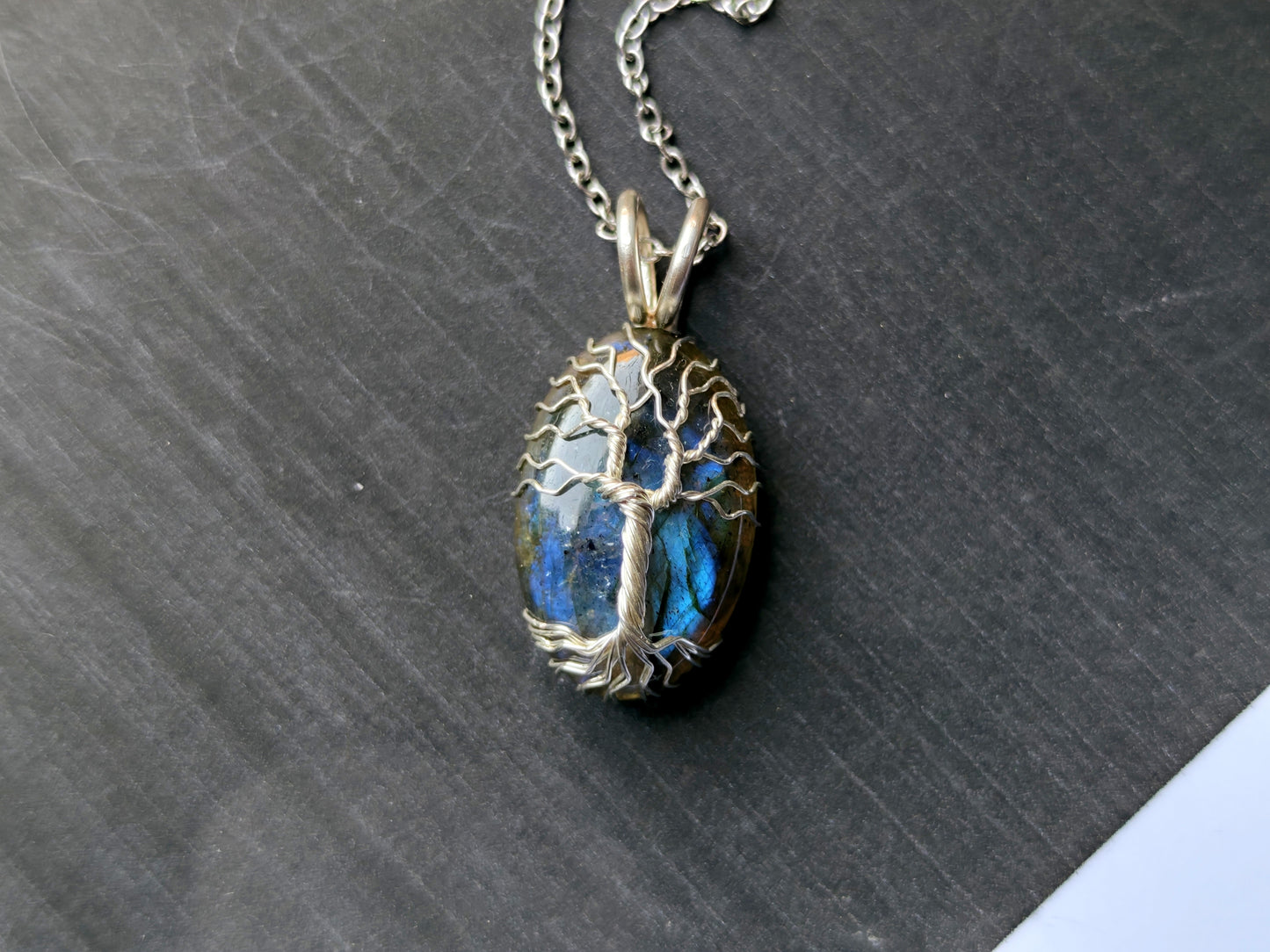 Tree pendant with a labradorite gemstone