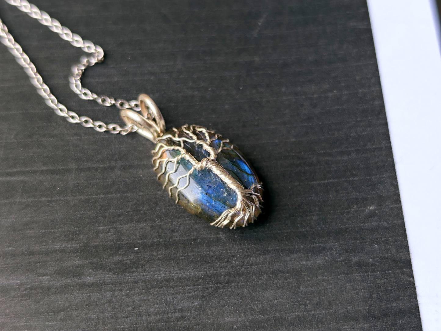 Tree pendant with a labradorite gemstone