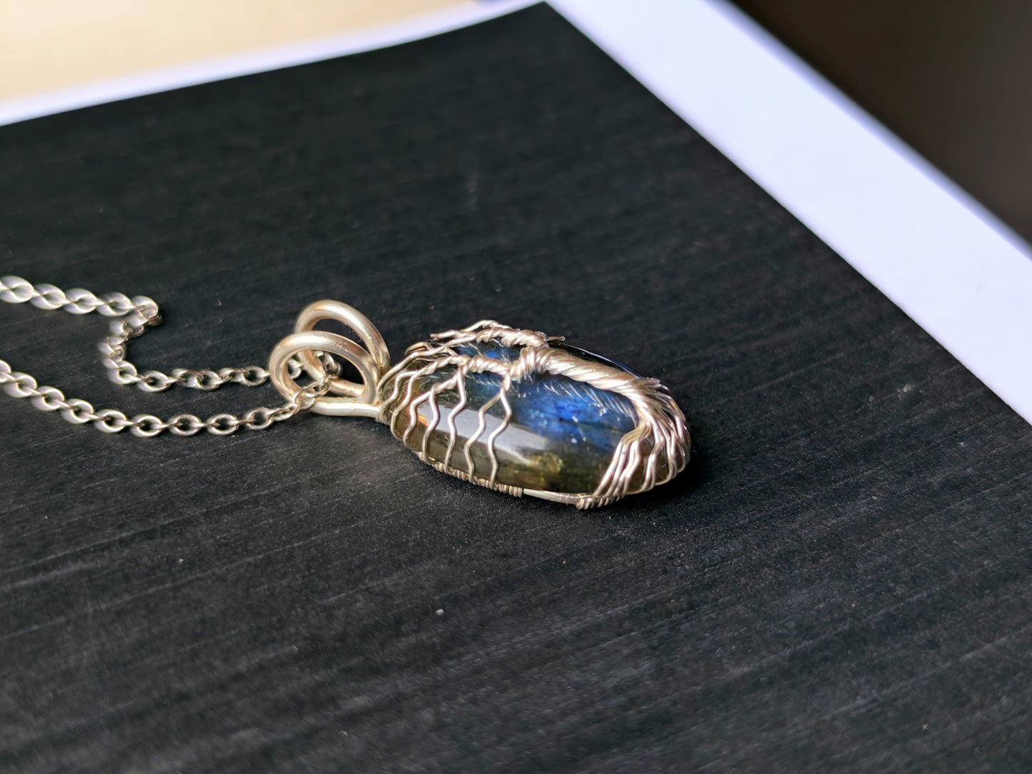Tree pendant with a labradorite gemstone
