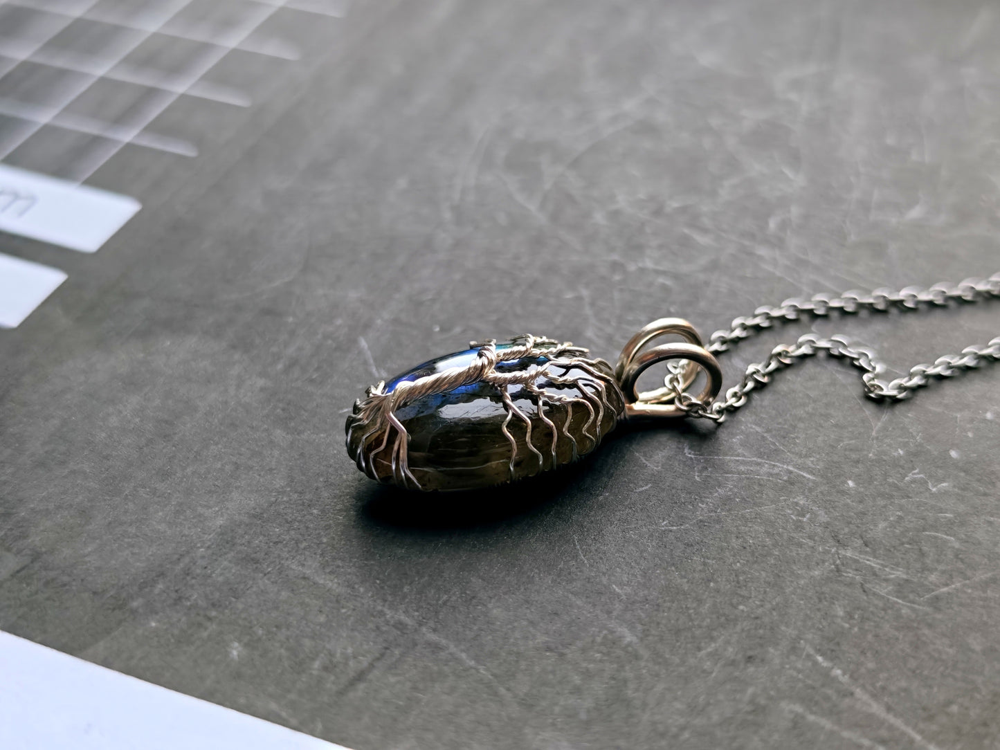 Tree pendant with a labradorite gemstone