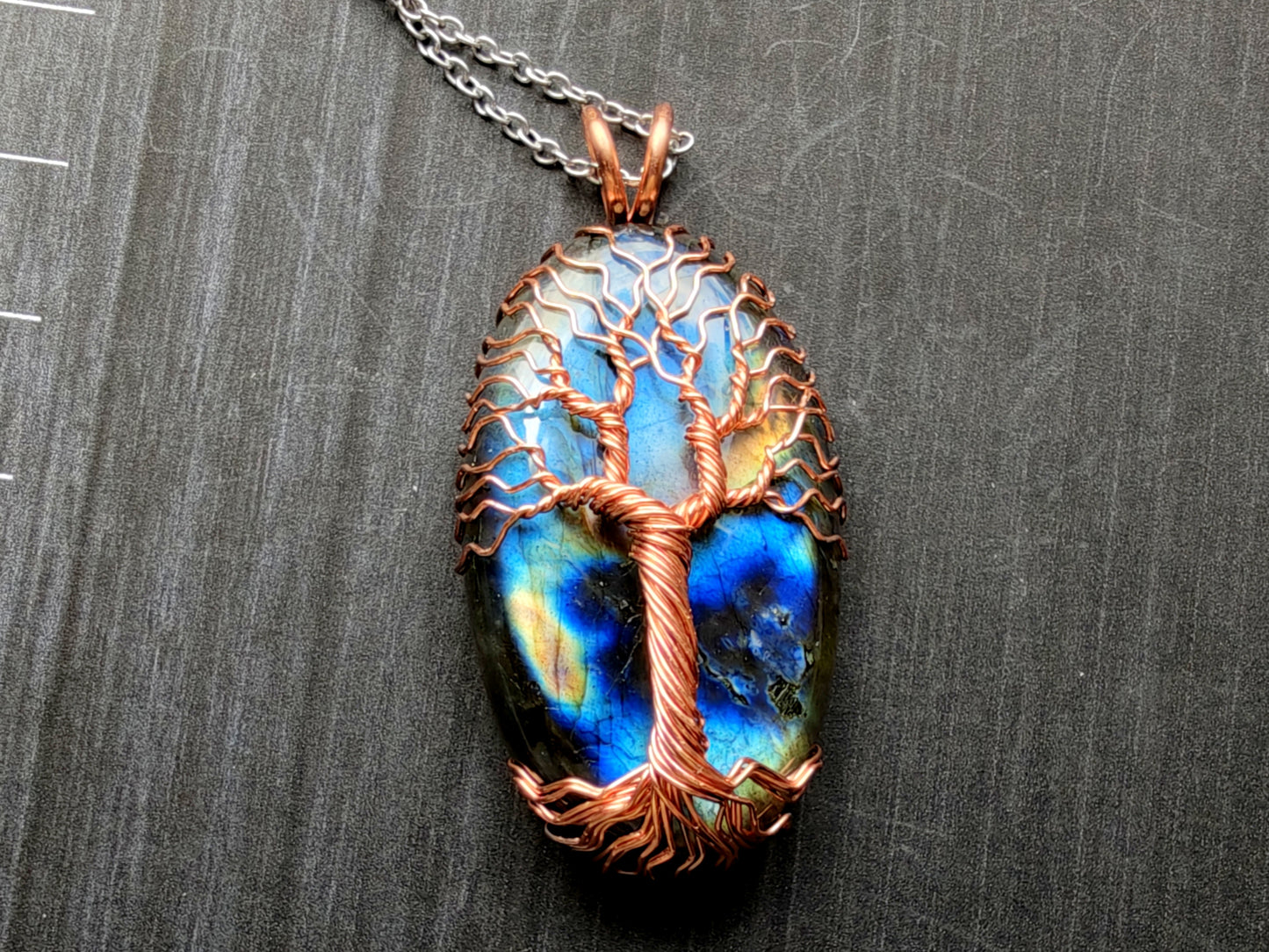 Tree pendant with a labradorite gemstone