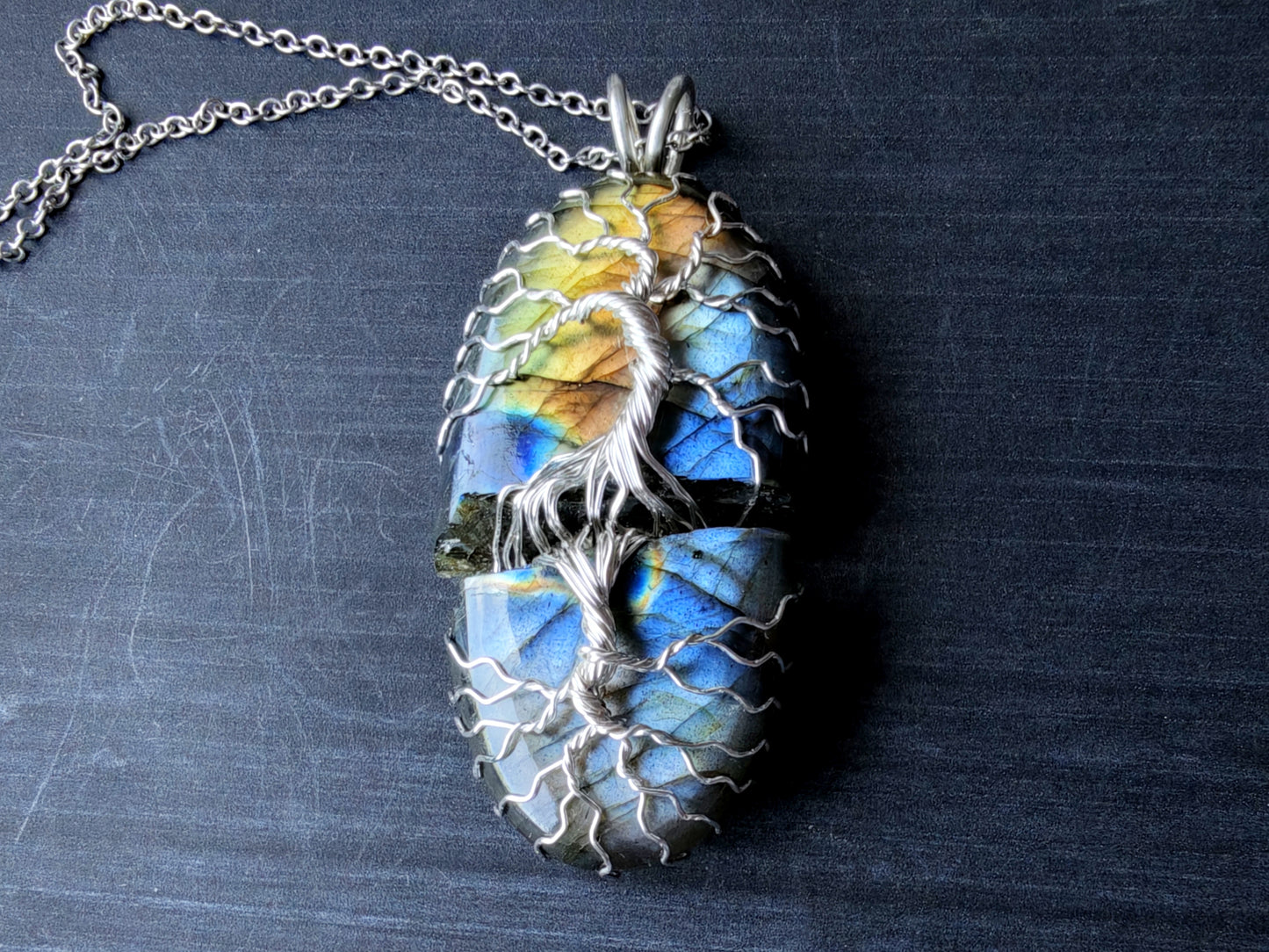 Tree pendant with a broken labradorite gemstone