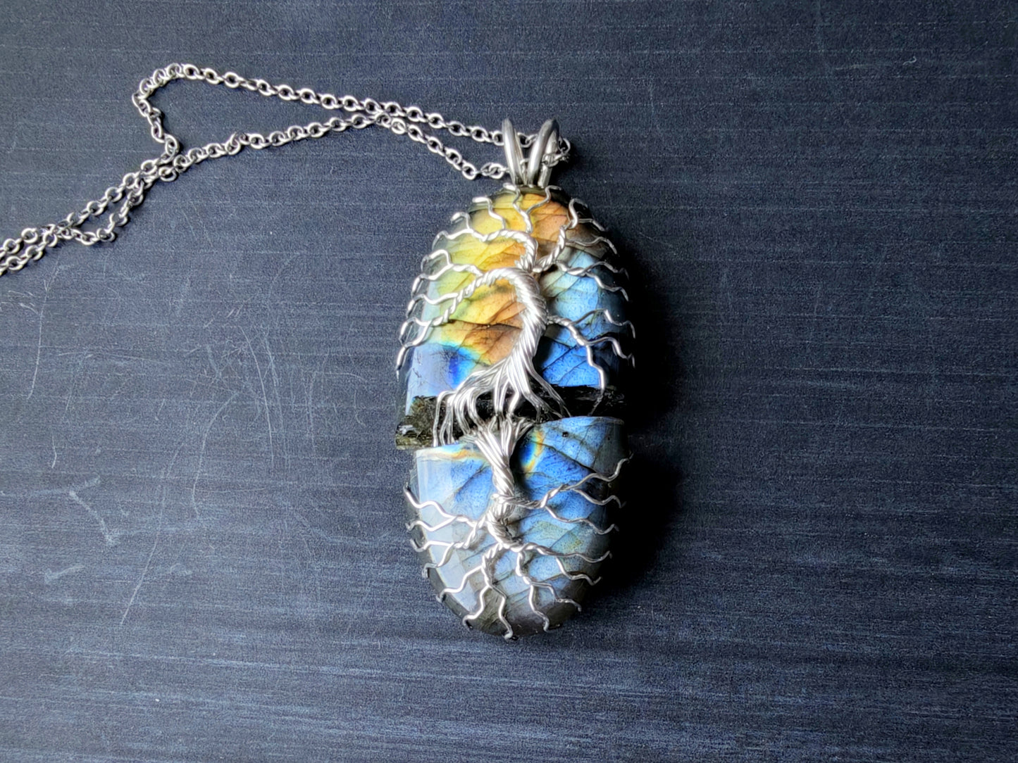 Tree pendant with a broken labradorite gemstone
