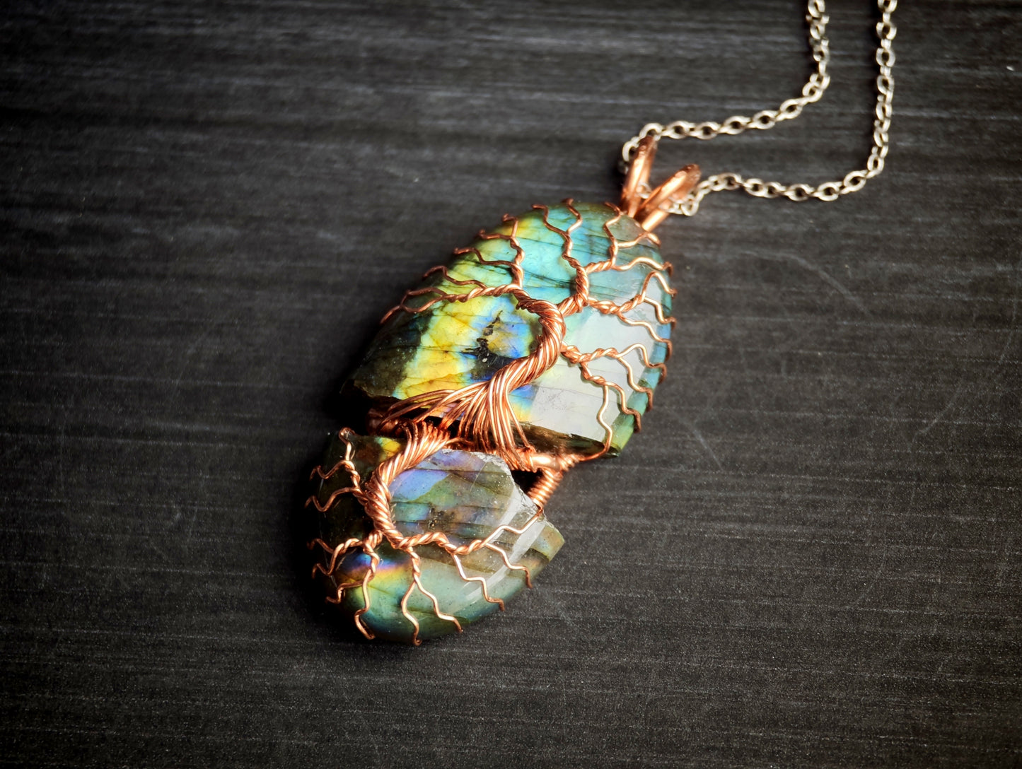 Tree pendant with a broken labradorite gemstone