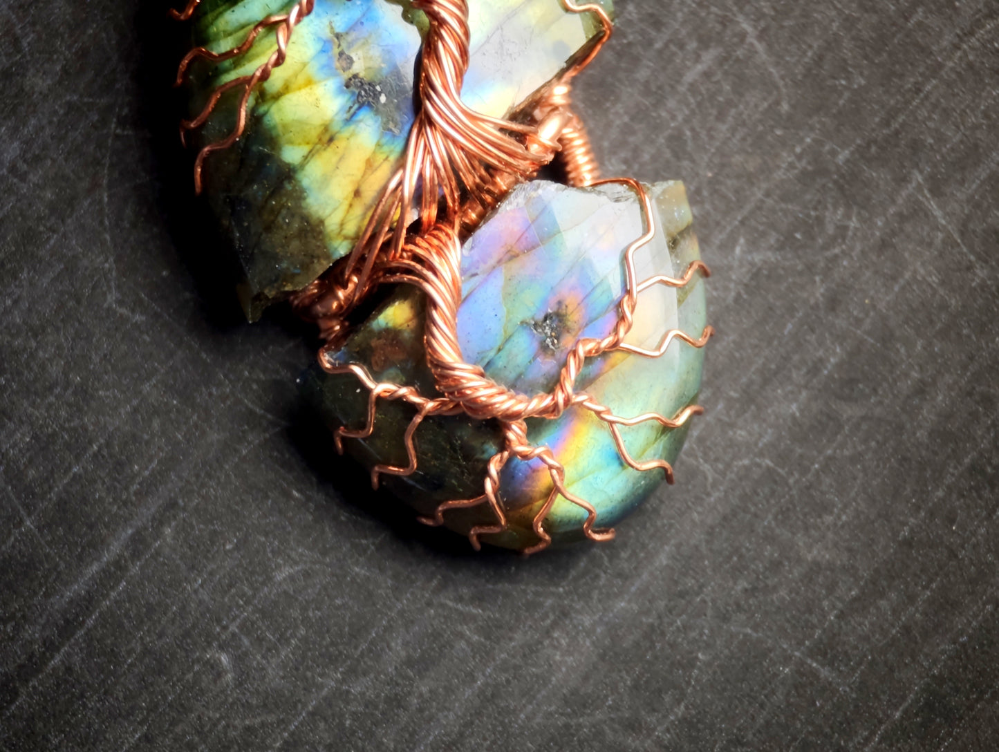 Tree pendant with a broken labradorite gemstone