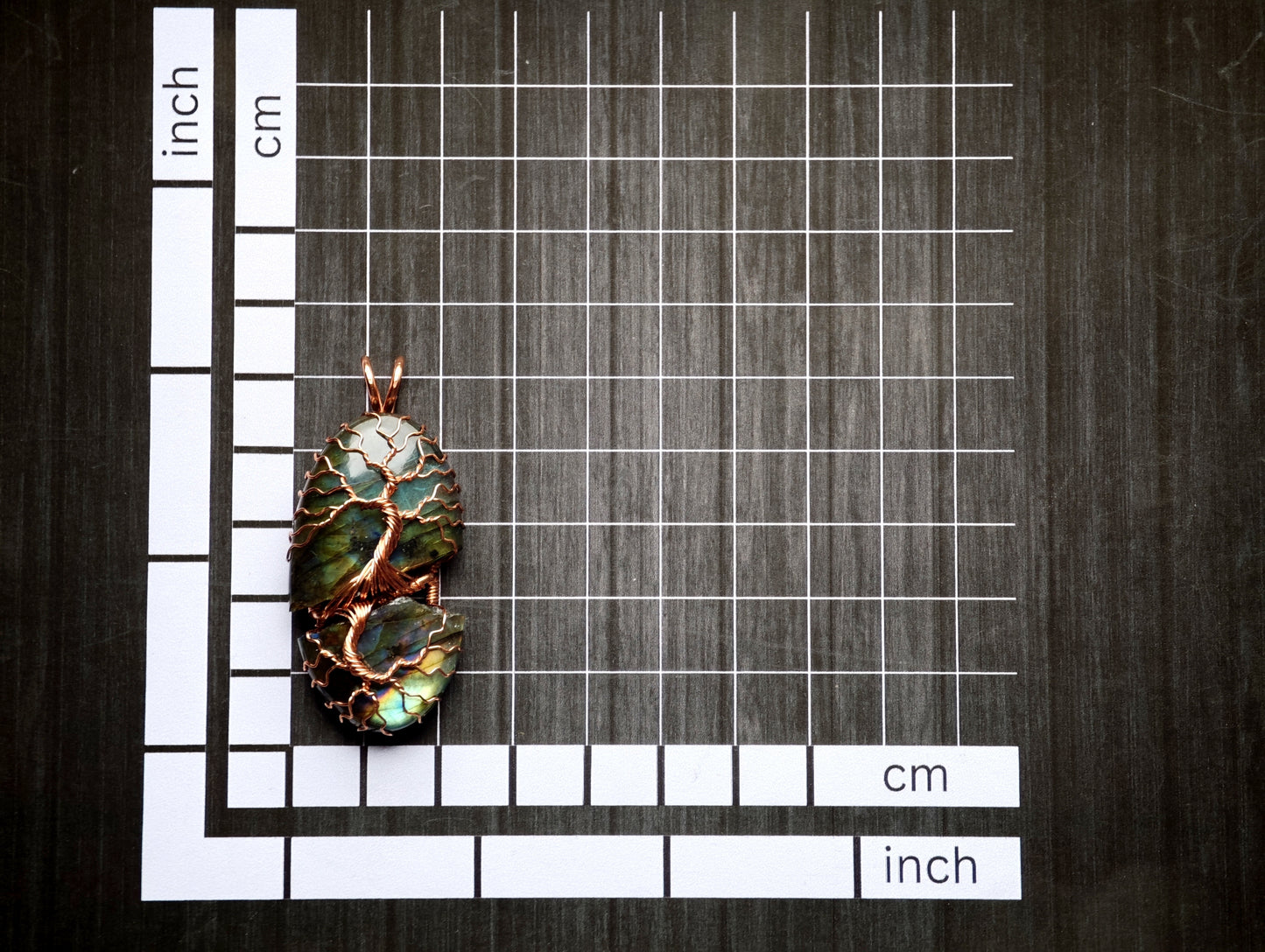 Tree pendant with a broken labradorite gemstone