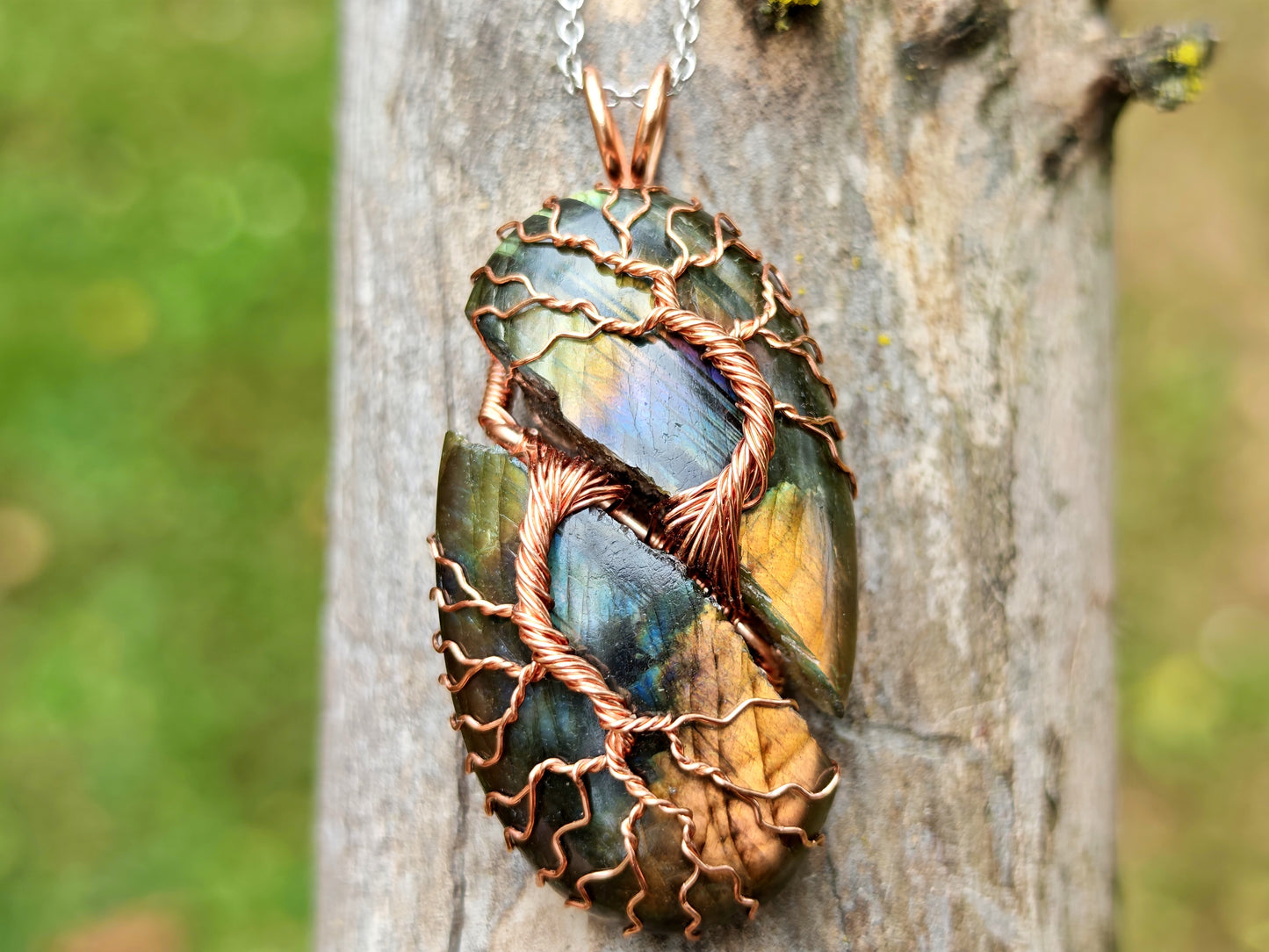 Tree pendant with a broken labradorite gemstone